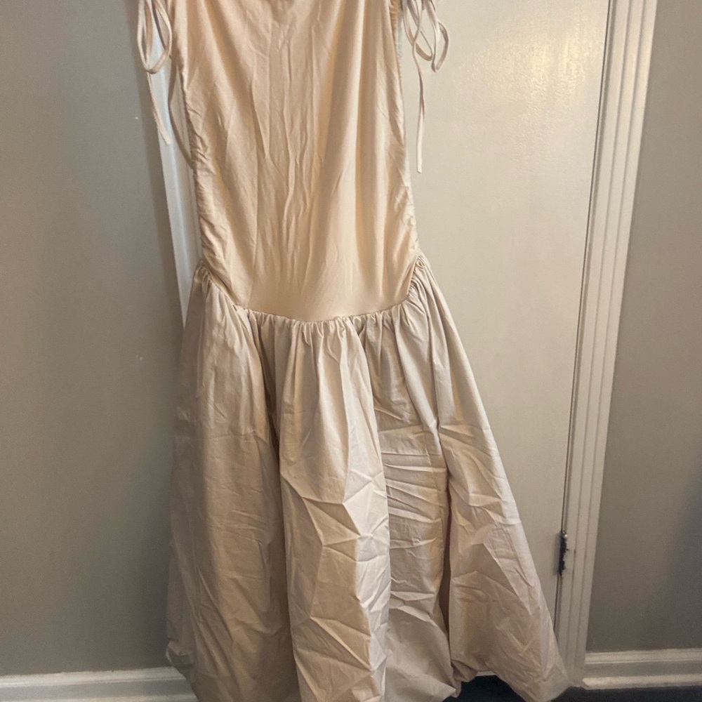 Amylynn ALEXA MILK PUFFBALL DRESS